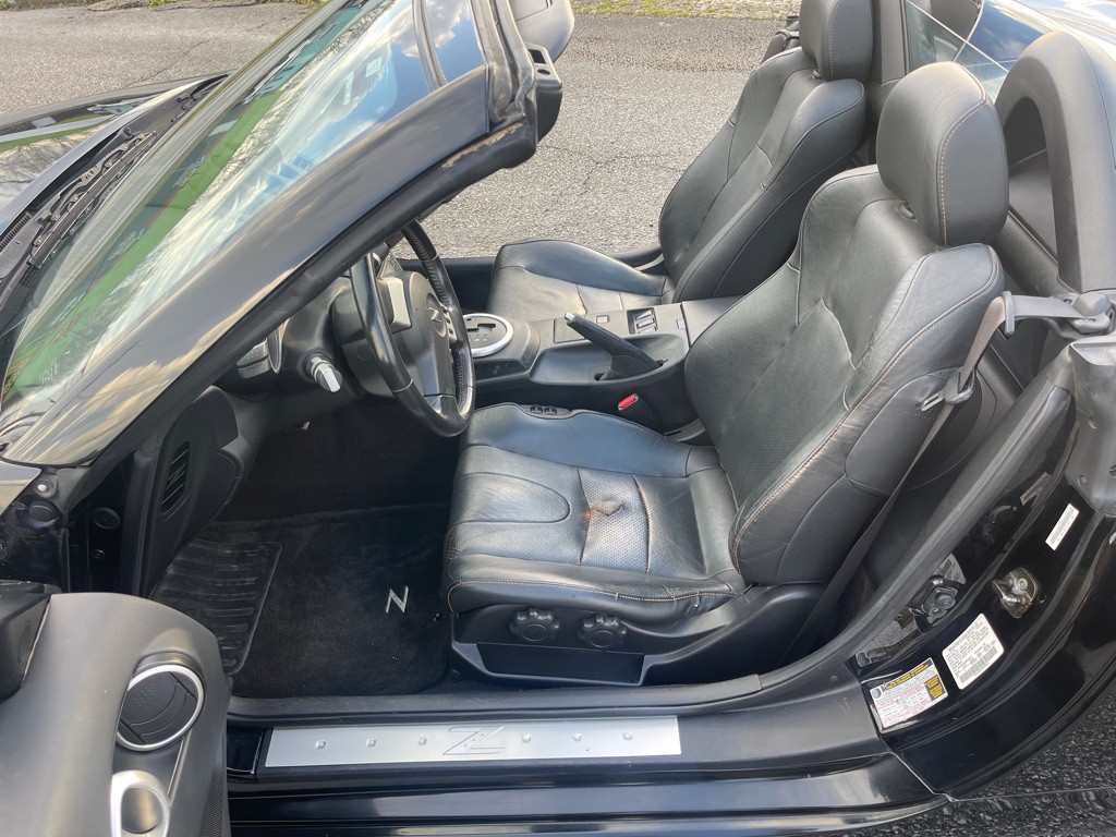 2005 Nissan 350Z Image 22