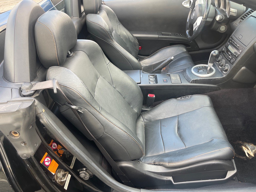 2005 Nissan 350Z Image 28