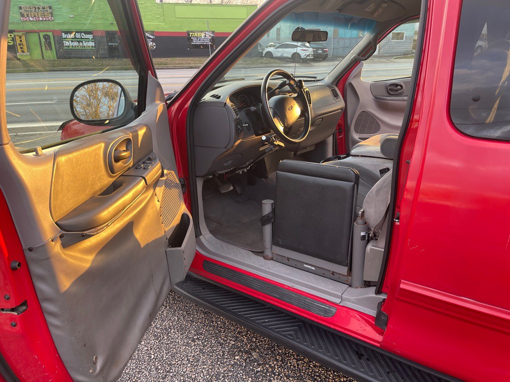 1999 Ford F-150 Image 12