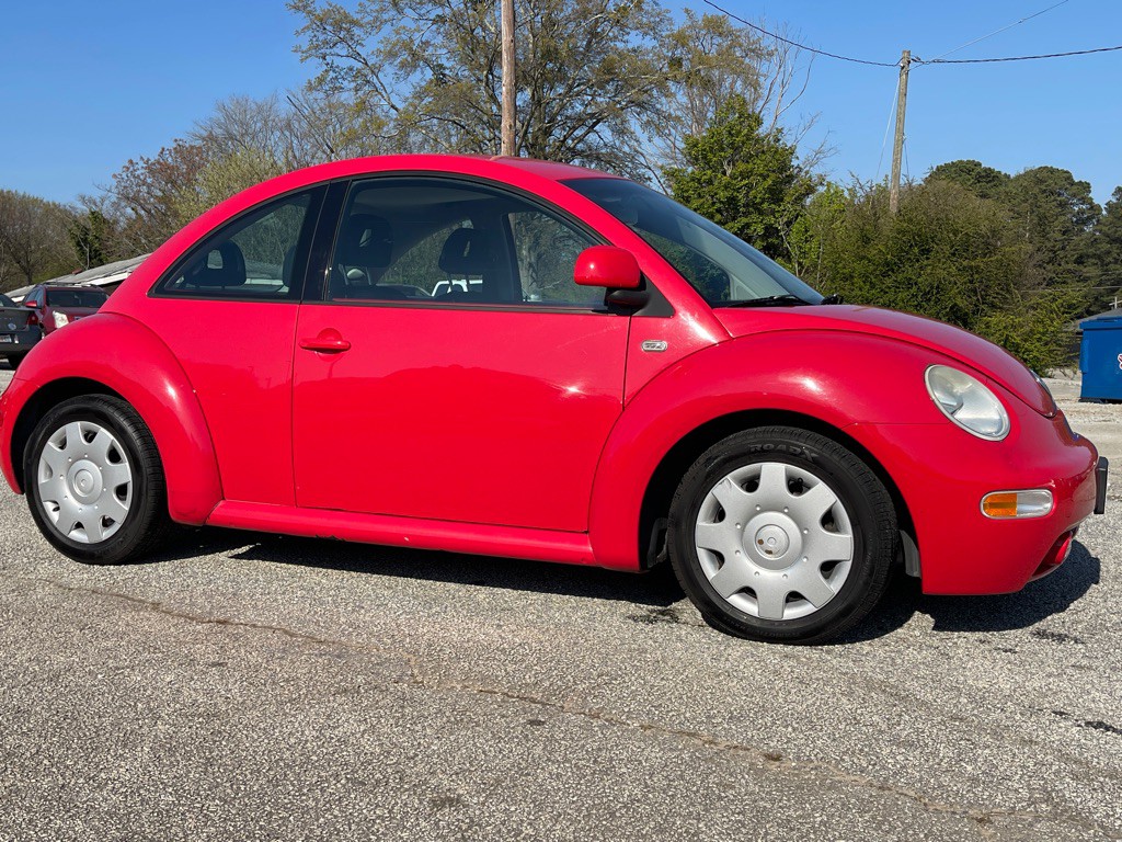 1999 Volkswagen Beetle Image 1