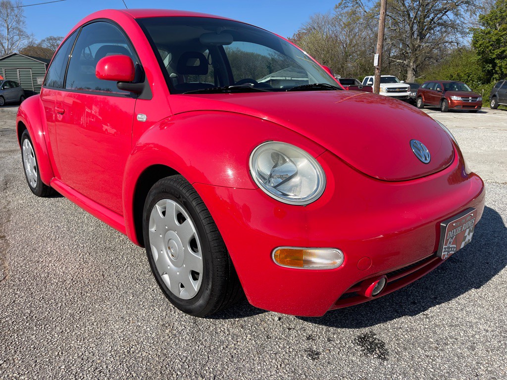 1999 Volkswagen Beetle Image 2