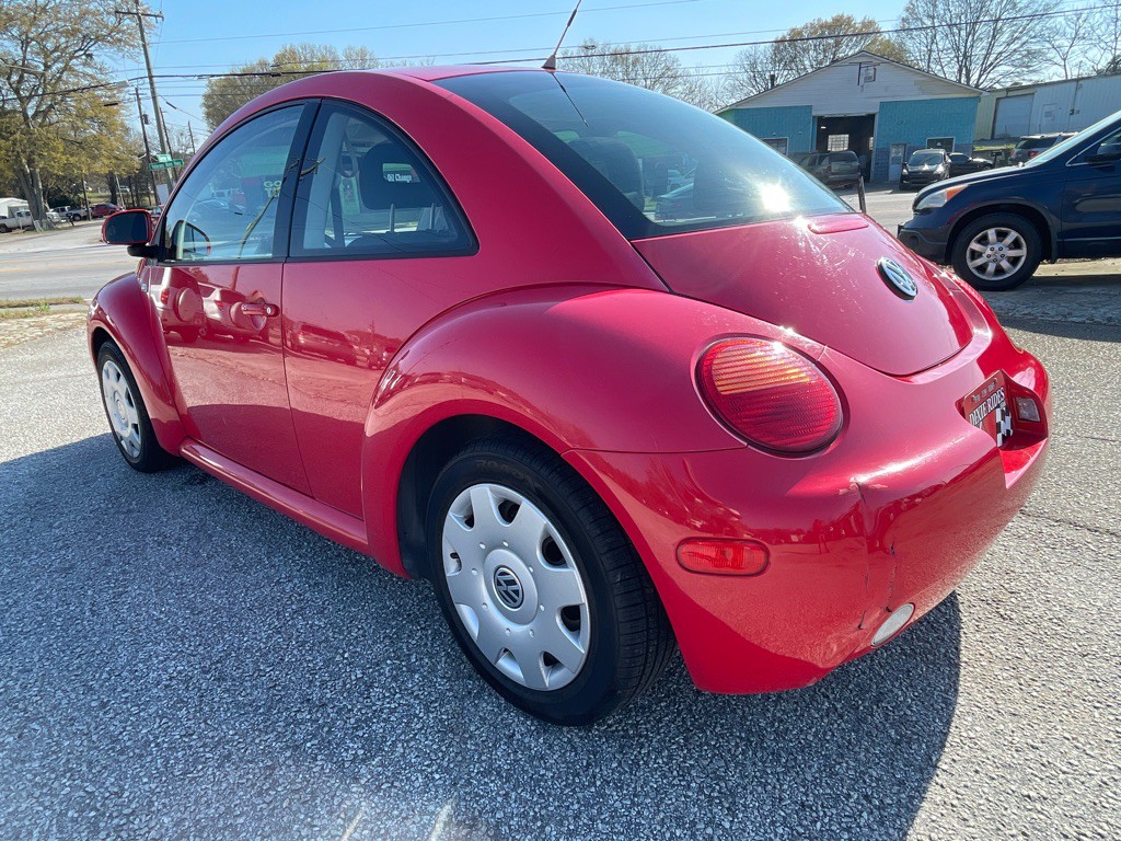 1999 Volkswagen Beetle Image 6