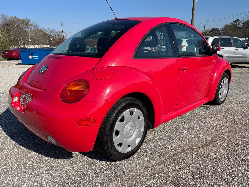 1999 Volkswagen Beetle Image 8
