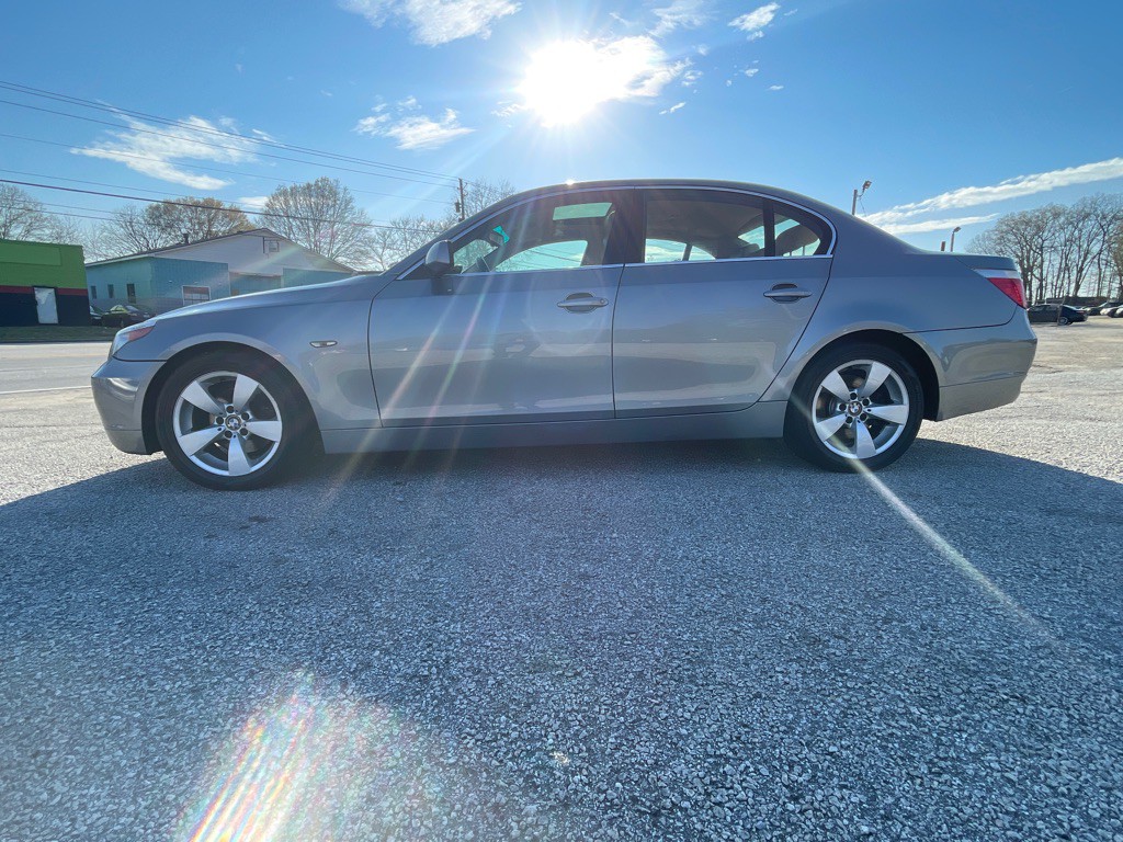 2005 BMW 5 Series Image 5