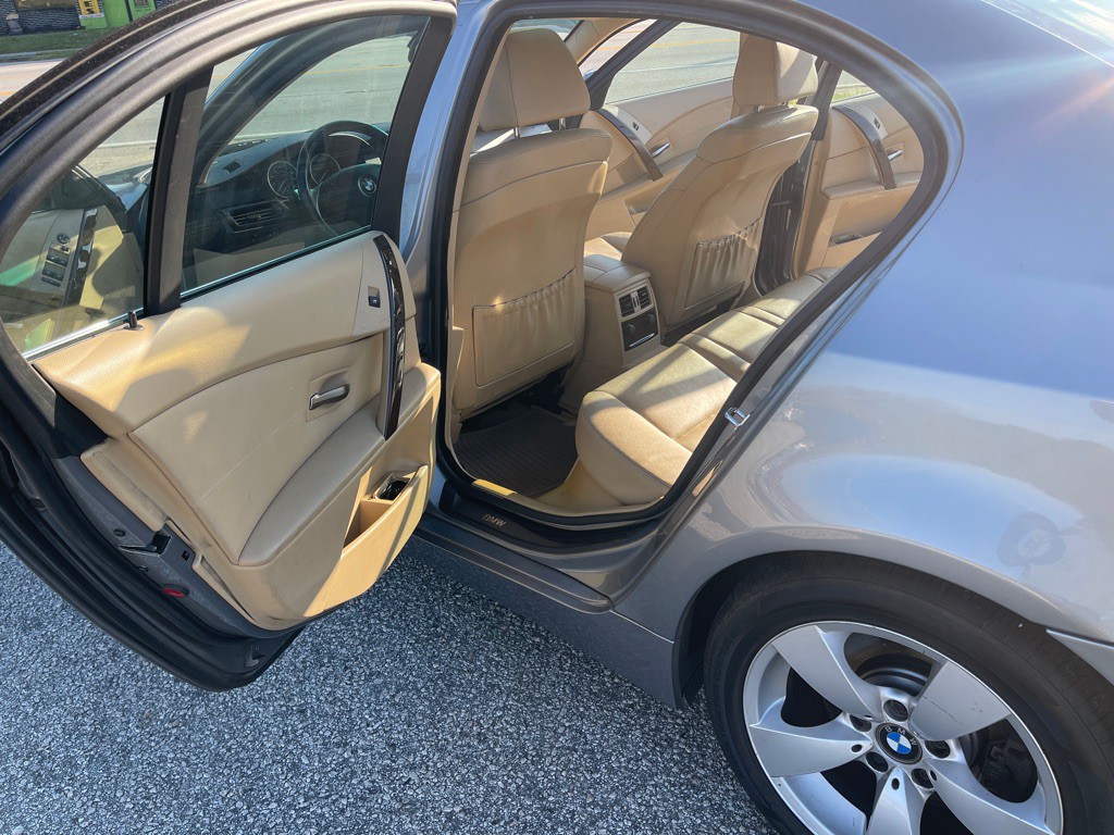 2005 BMW 5 Series Image 14