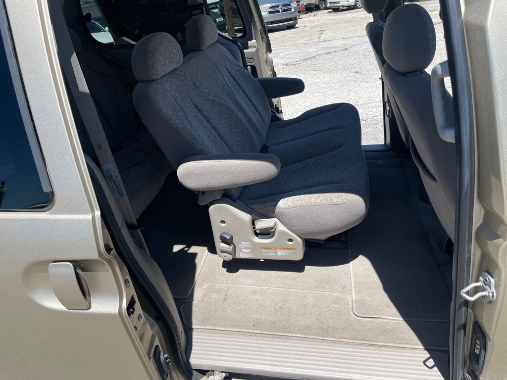 1999 Nissan Quest Image 14