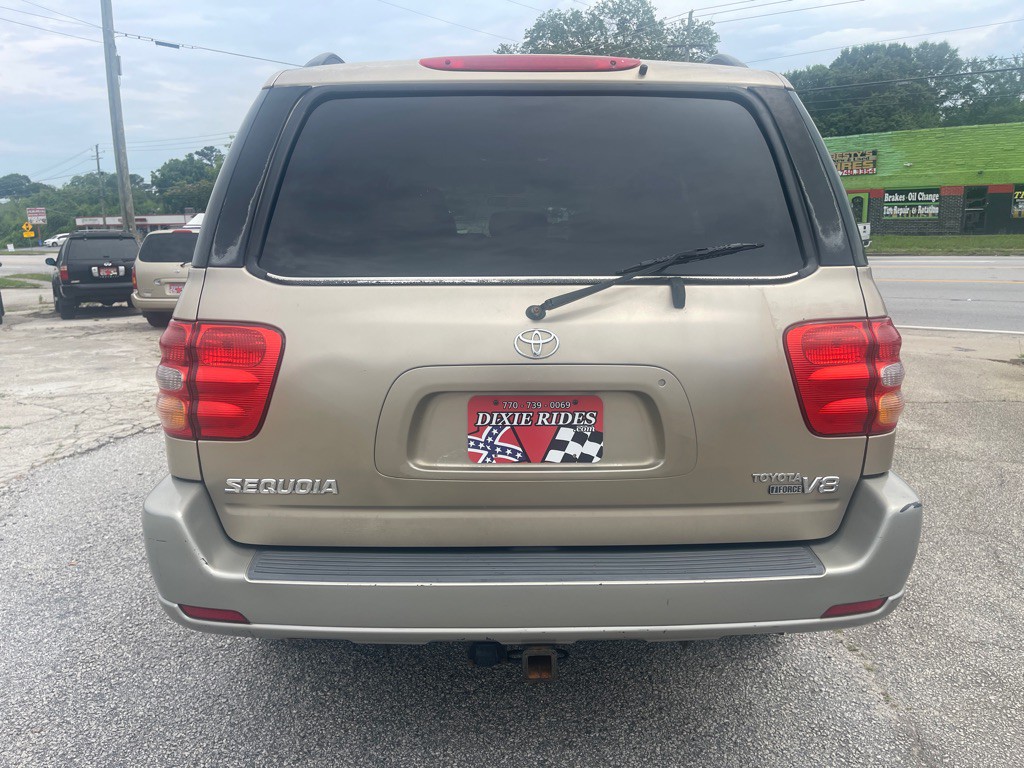 2004 Toyota Sequoia Image 7