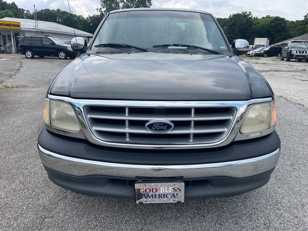 2002 Ford F-150 Image 3