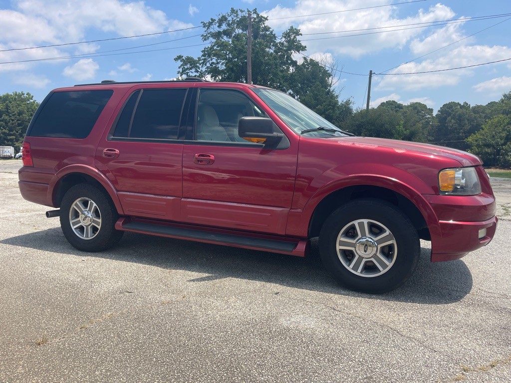 2004 Ford Expedition Image 1