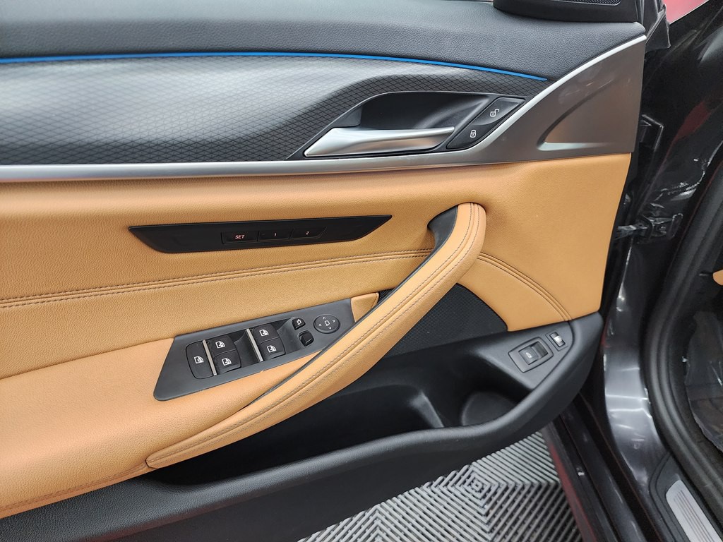 2023 BMW 5 Series Image 26