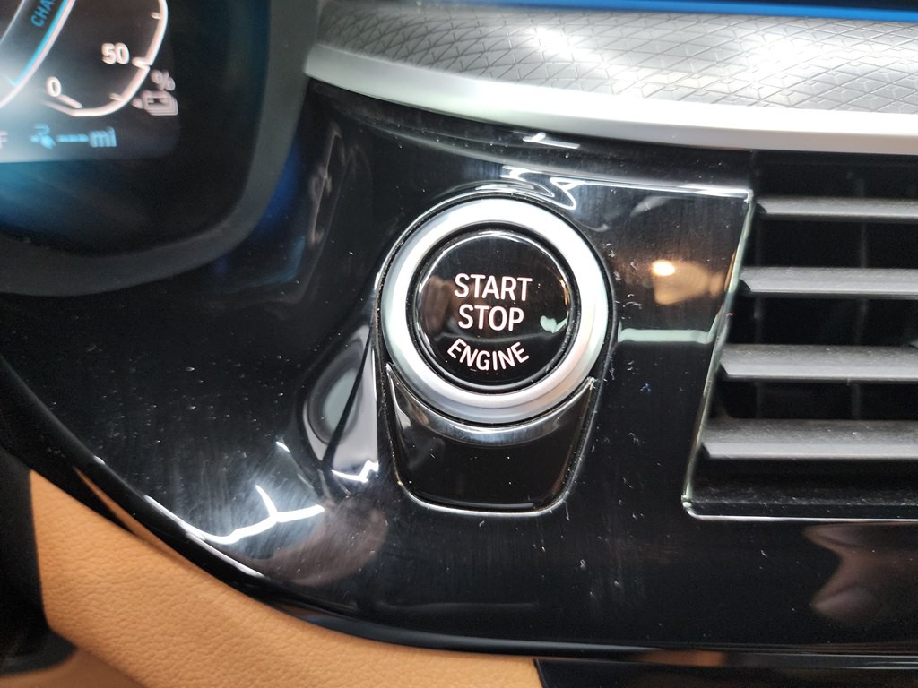 2023 BMW 5 Series Image 7