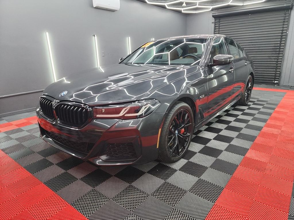 2023 BMW 5 Series Image 1