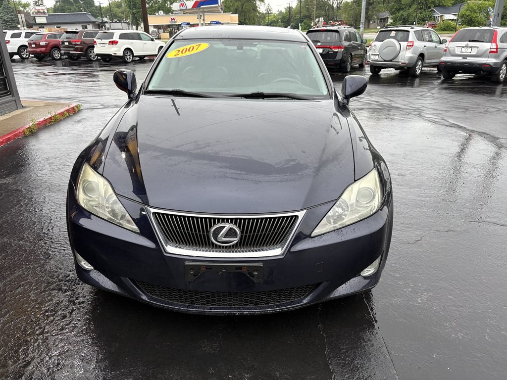 2007 Lexus IS Image 2