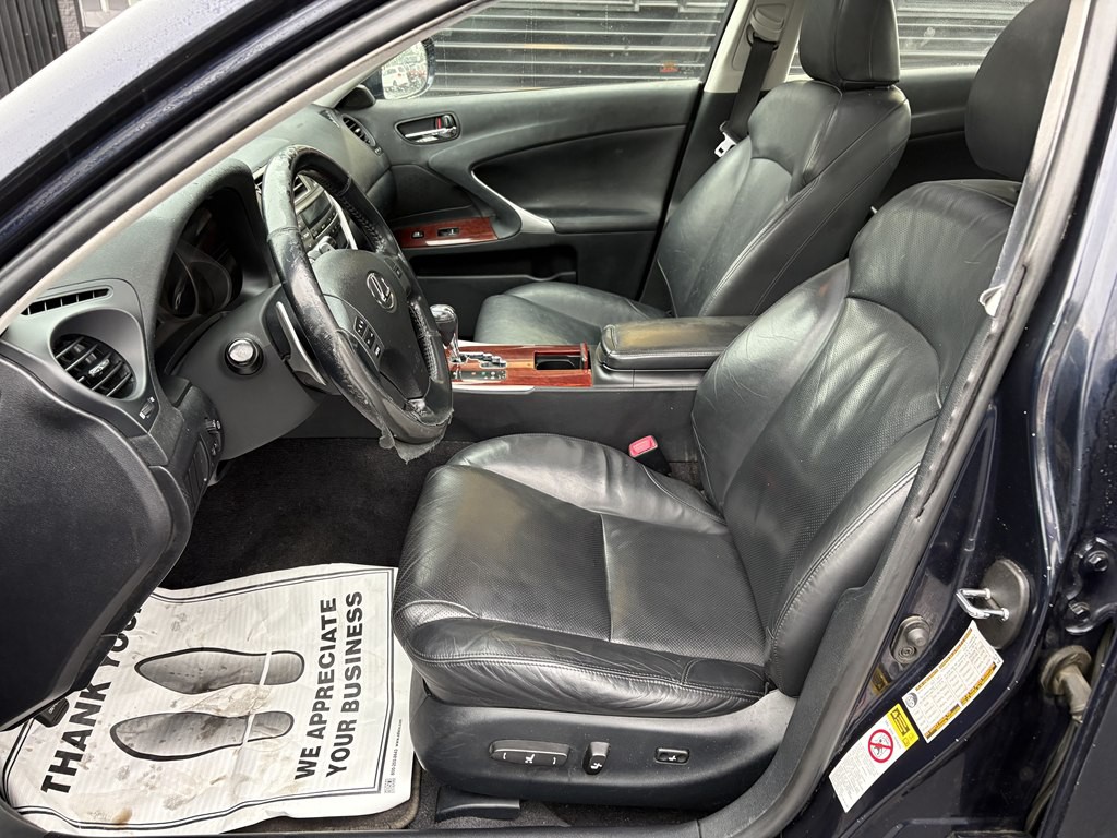 2007 Lexus IS Image 8