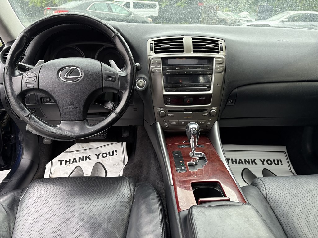 2007 Lexus IS Image 12