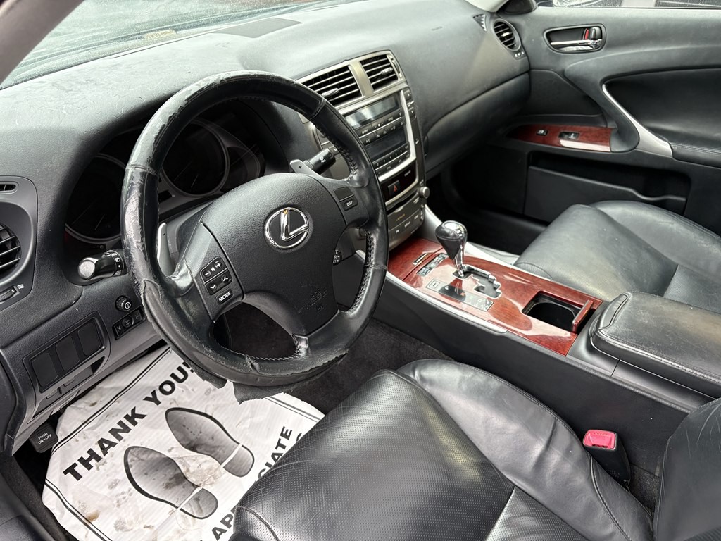 2007 Lexus IS Image 13