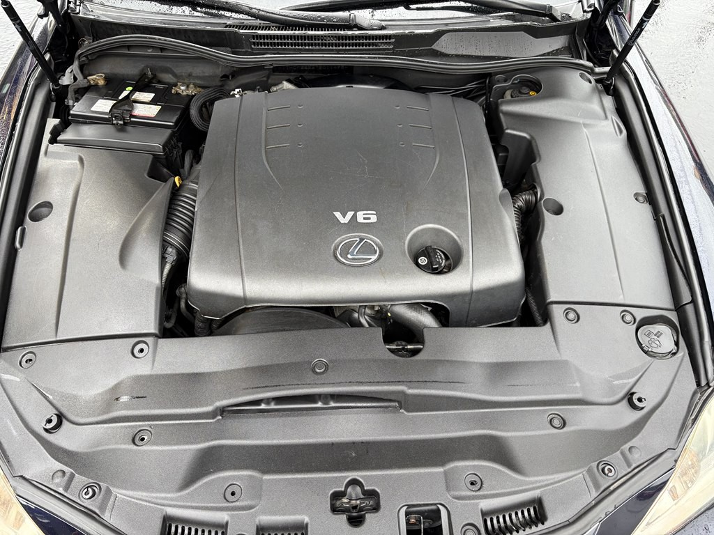 2007 Lexus IS Image 17