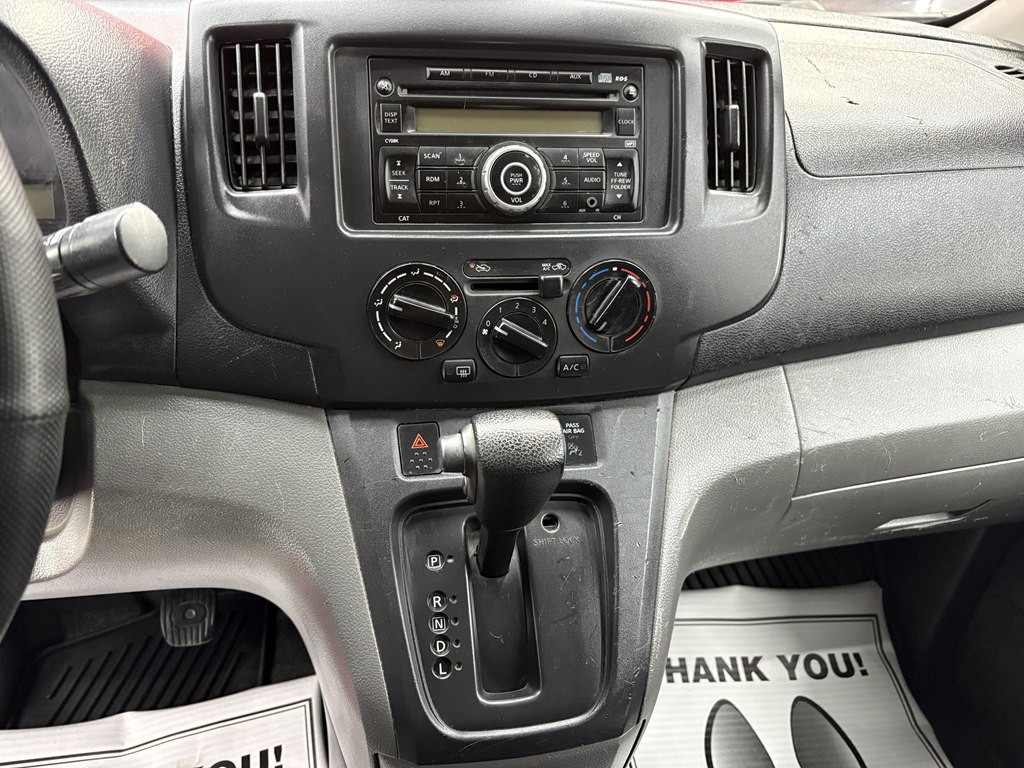 2017 Nissan NV200 Image 10