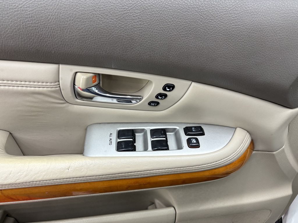 2009 Lexus RX Image 8