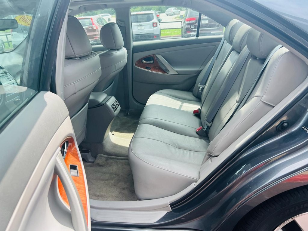 2009 Toyota Camry Image 10