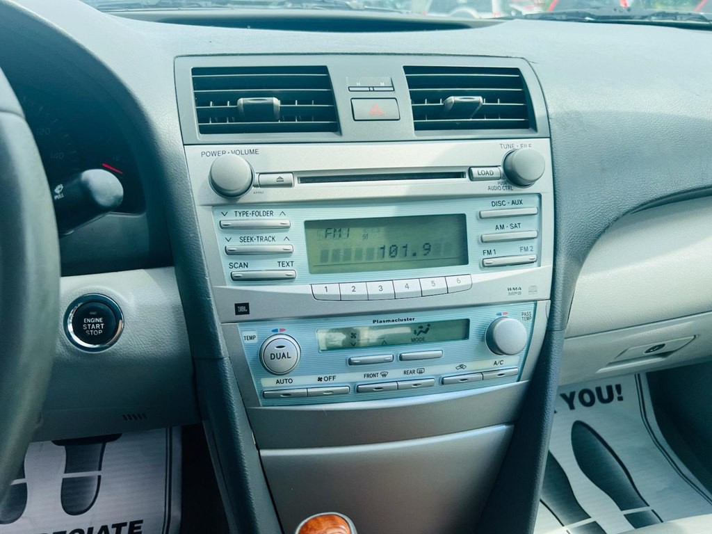 2009 Toyota Camry Image 15