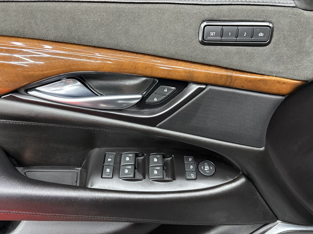2020 Cadillac Escalade Image 8