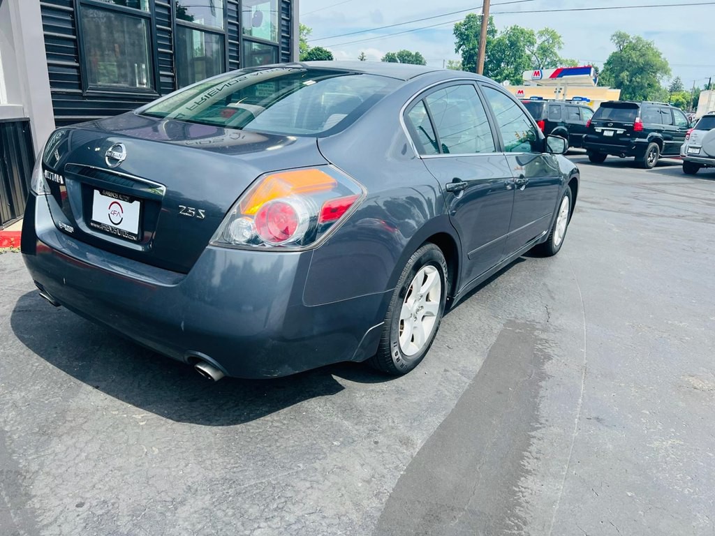 2009 Nissan Altima Image 4