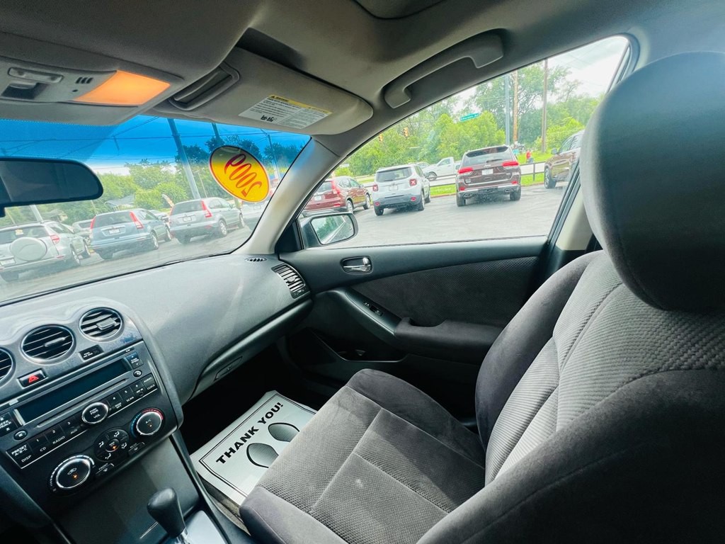 2009 Nissan Altima Image 13