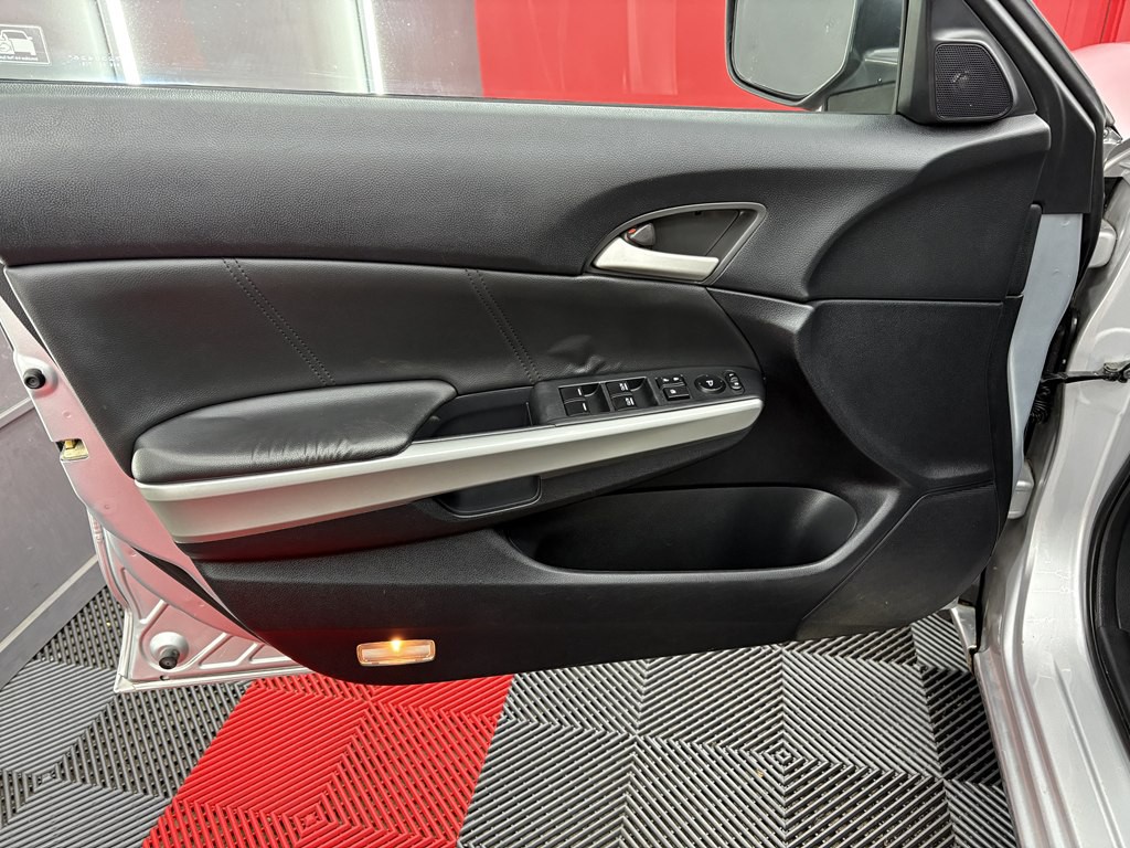 2010 Honda Accord Image 7