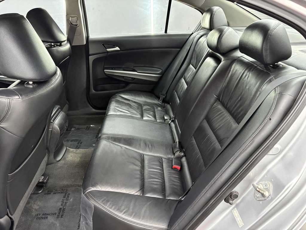 2010 Honda Accord Image 10