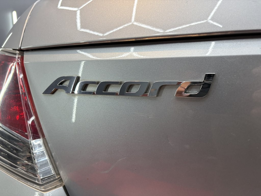 2010 Honda Accord Image 22