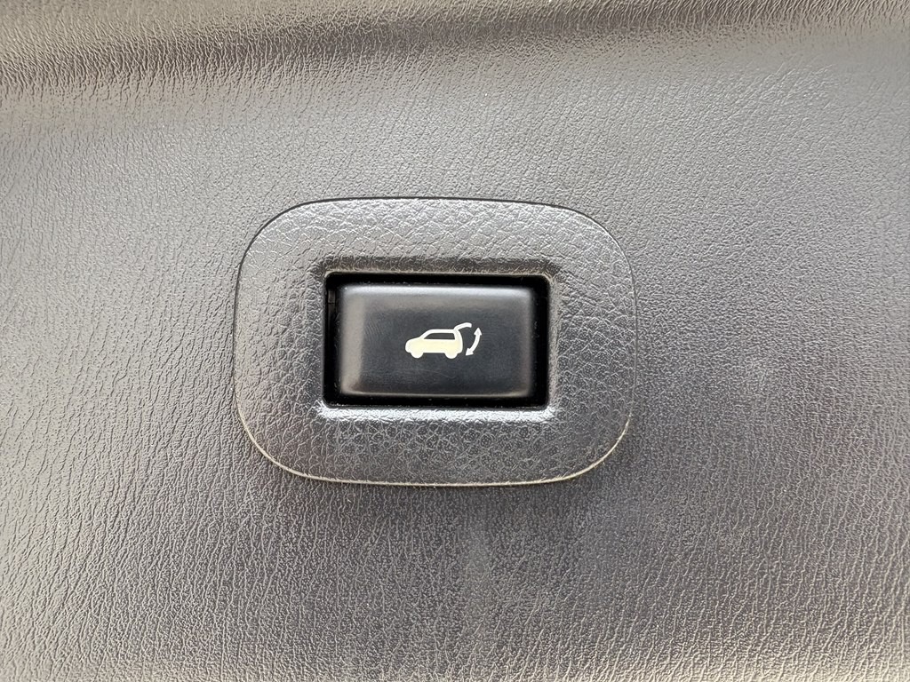2018 Nissan Armada Image 27