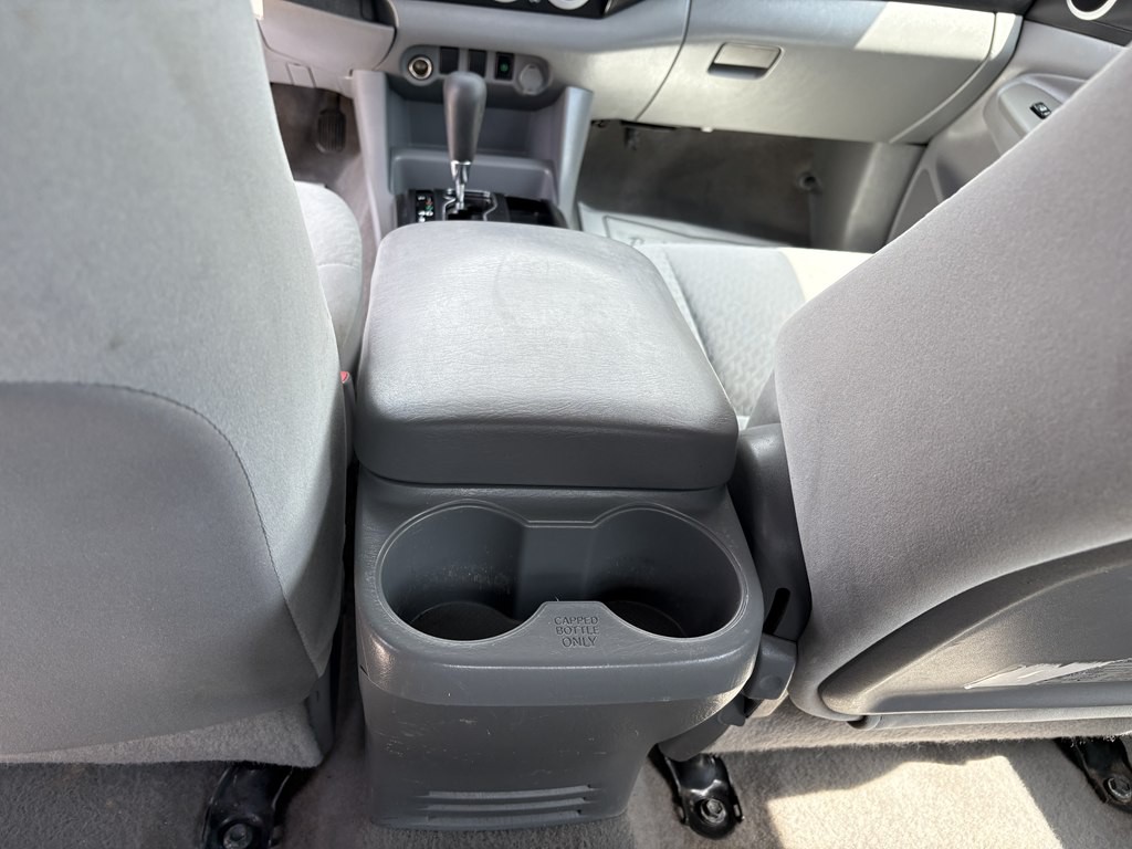 2010 Toyota Tacoma Image 11