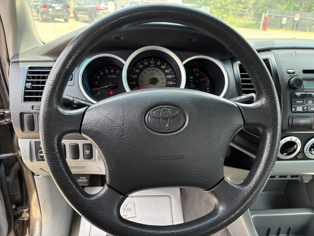 2010 Toyota Tacoma Image 15