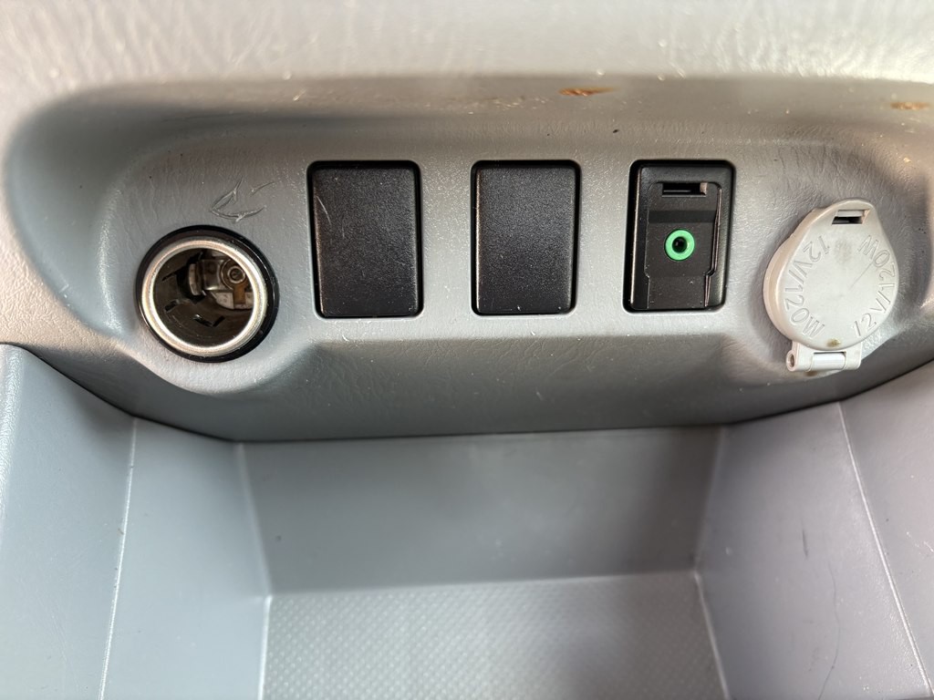 2010 Toyota Tacoma Image 21
