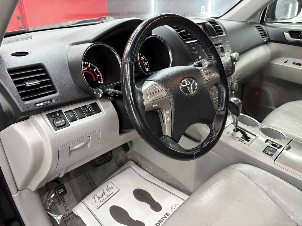 2009 Toyota Highlander Image 18