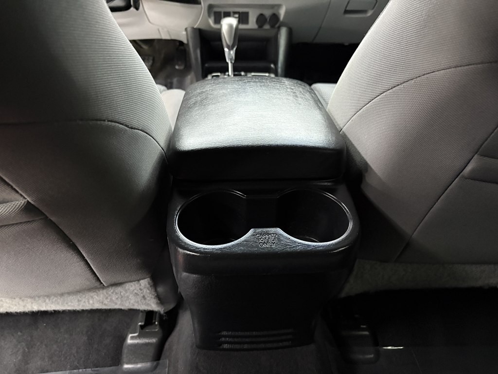 2015 Toyota Tacoma Image 13