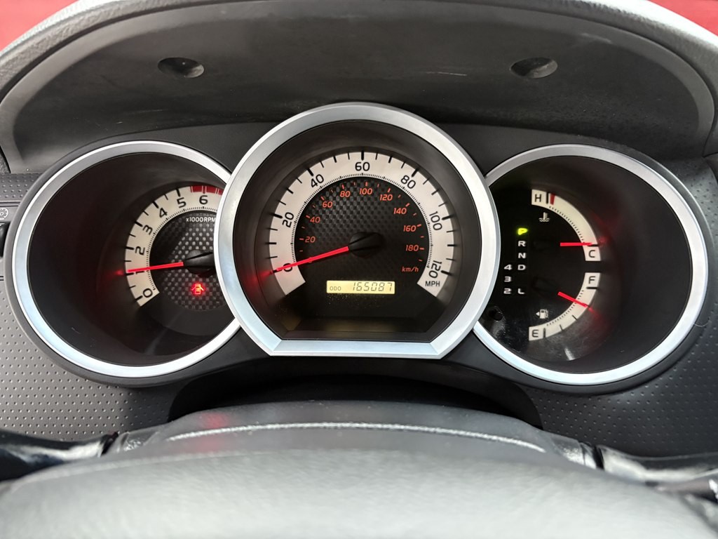 2015 Toyota Tacoma Image 15