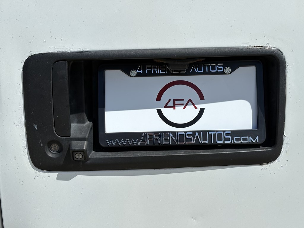 2017 Chevrolet Express Image 17