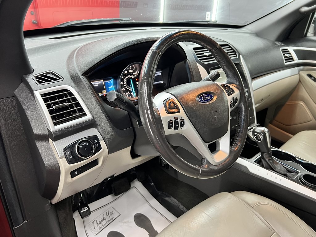 2015 Ford Explorer Image 19