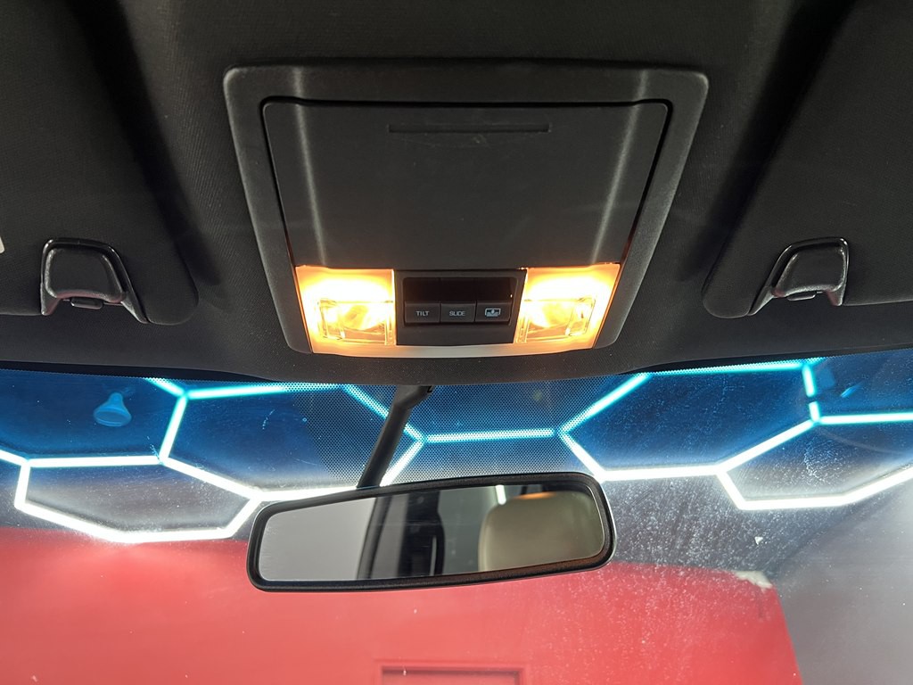 2015 Ford Explorer Image 28