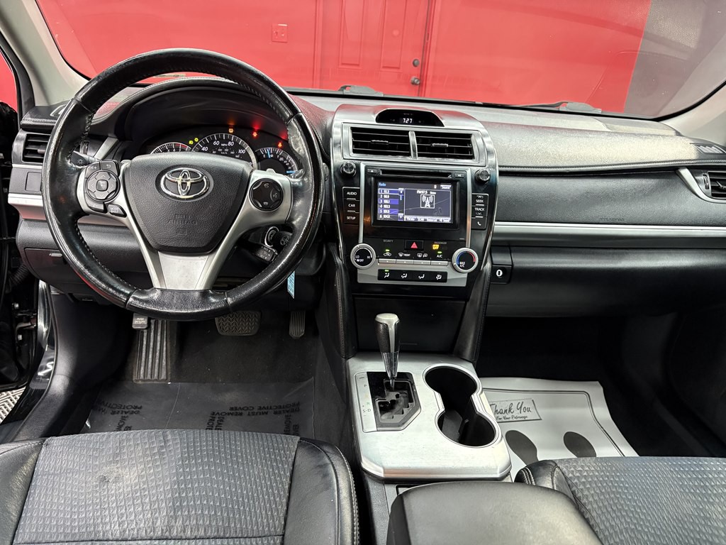 2014 Toyota Camry Image 12