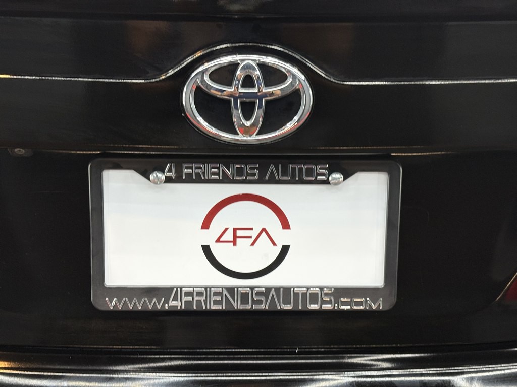 2014 Toyota Camry Image 21