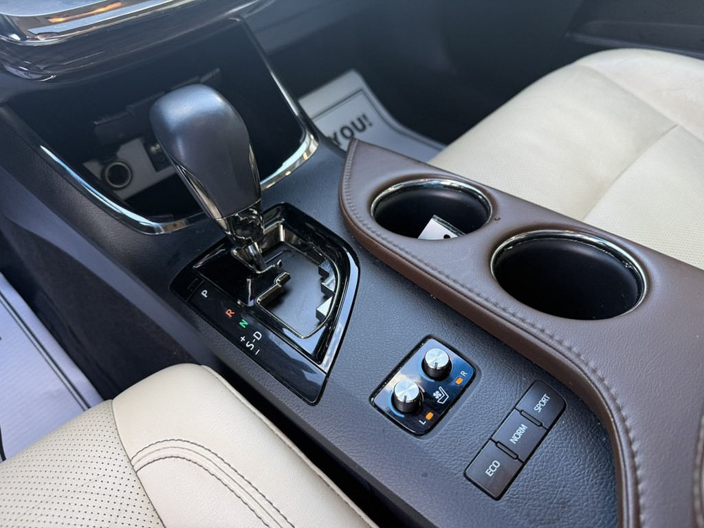 2015 Toyota Avalon Image 15