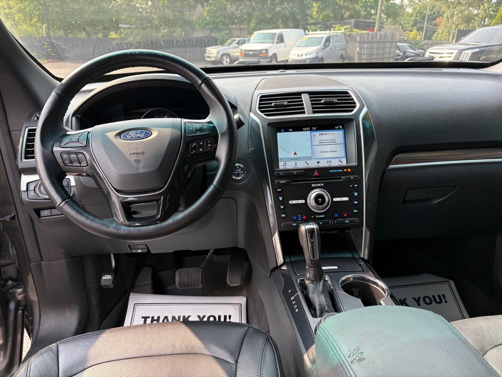 2017 Ford Explorer Image 13