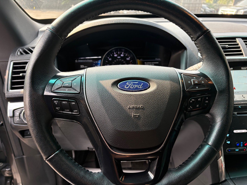 2017 Ford Explorer Image 15