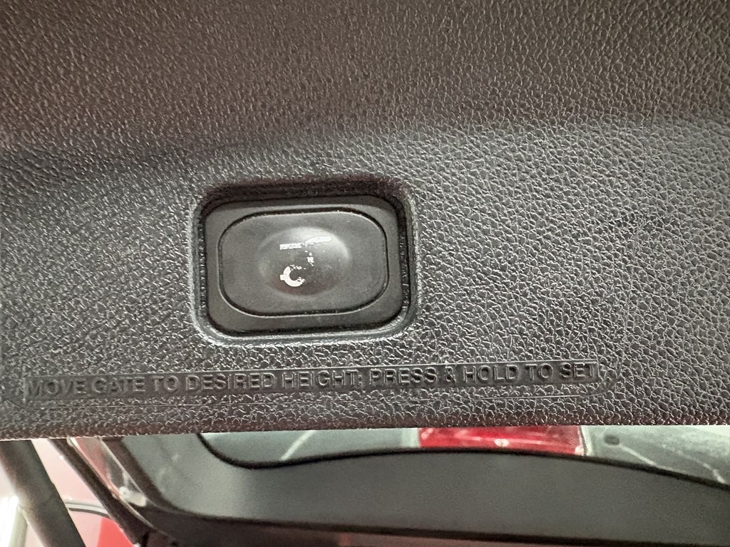 2017 Ford Explorer Image 32