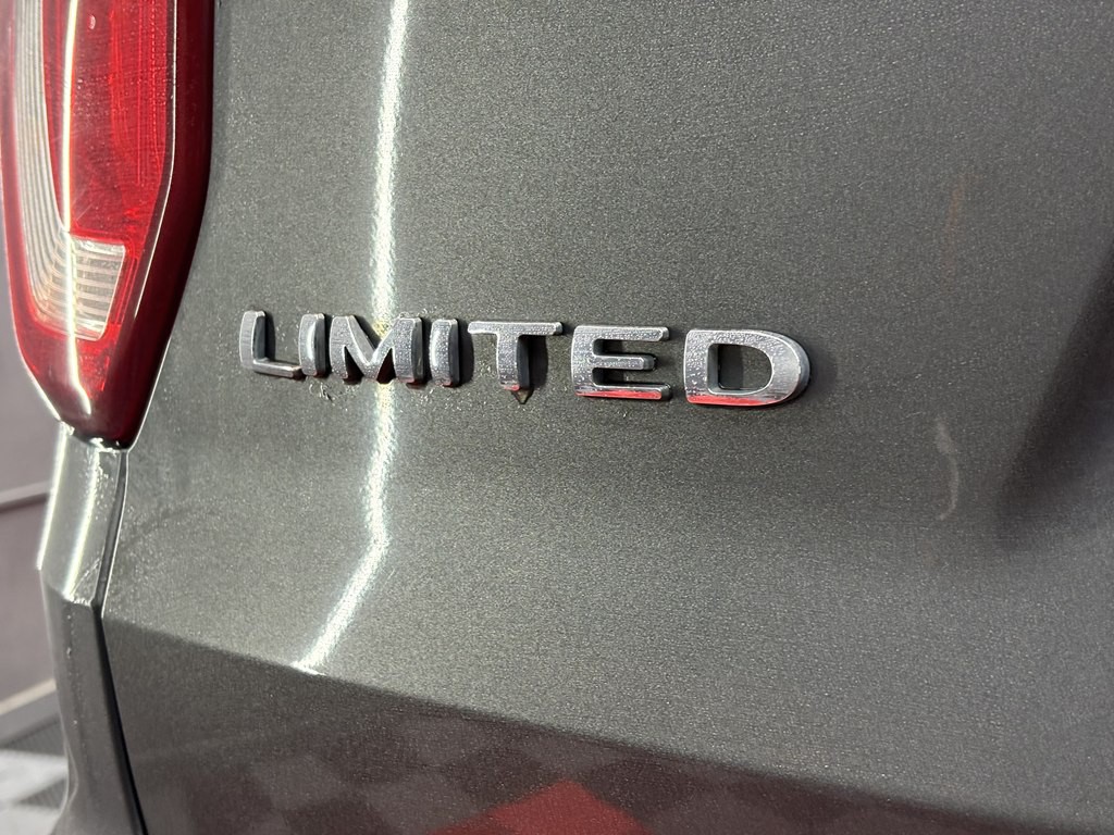 2017 Ford Explorer Image 34