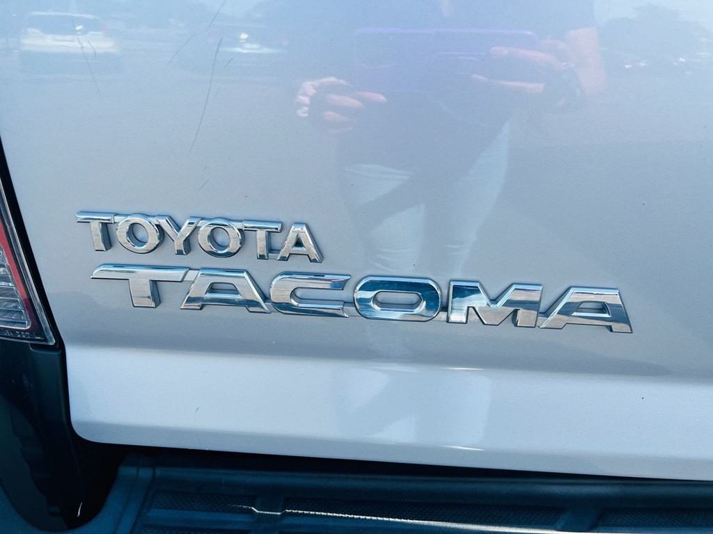 2012 Toyota Tacoma Image 16
