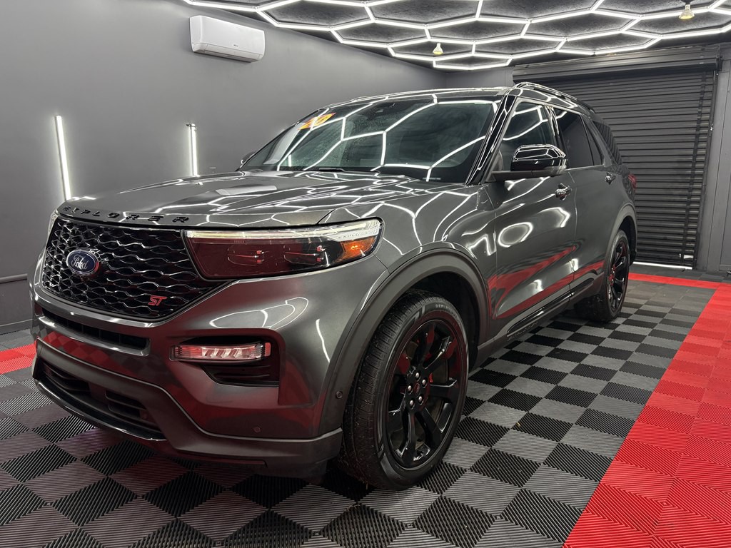 2020 Ford Explorer Image 2